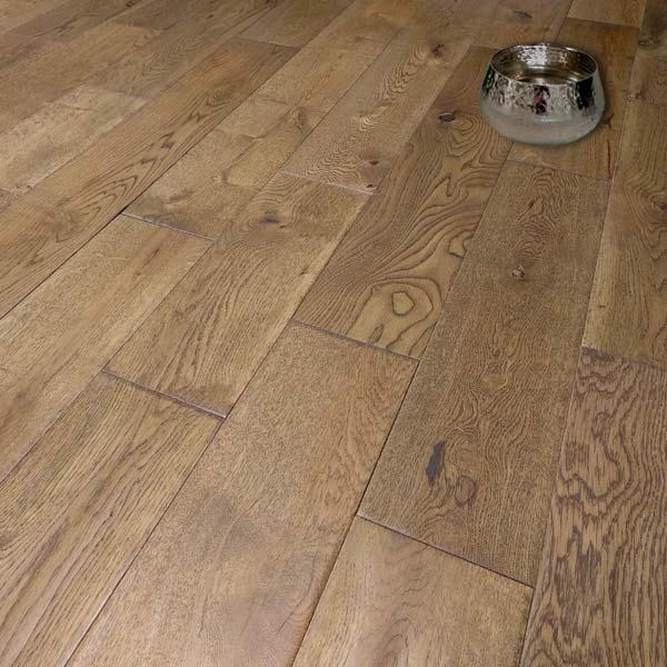 Abbey Stow Harvest Oak Handscraped Lacquer 125mm Solid Wood Floor